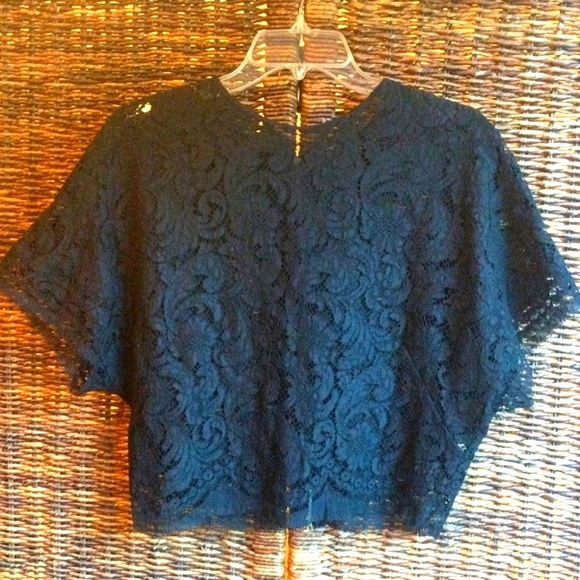 New! ADAM LIPPES Lace Cropped Top - Picture 2 of 10